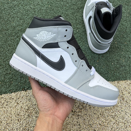 AJ1 MID Light Smoke Grey