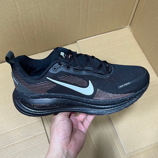 Vomero 18 Black/Brown