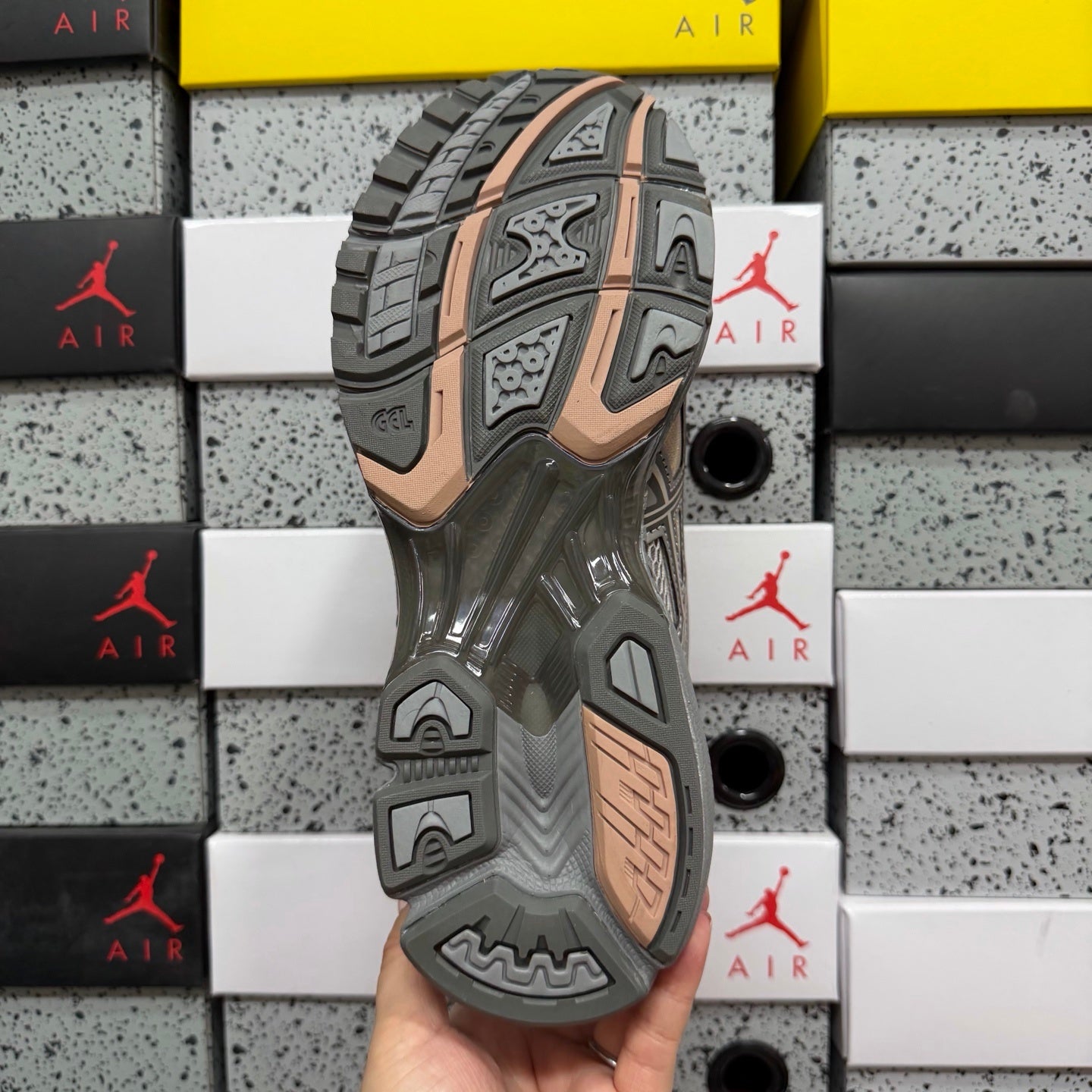 GEL-NIMBUS 10.1 Moonrock/Truffle Grey