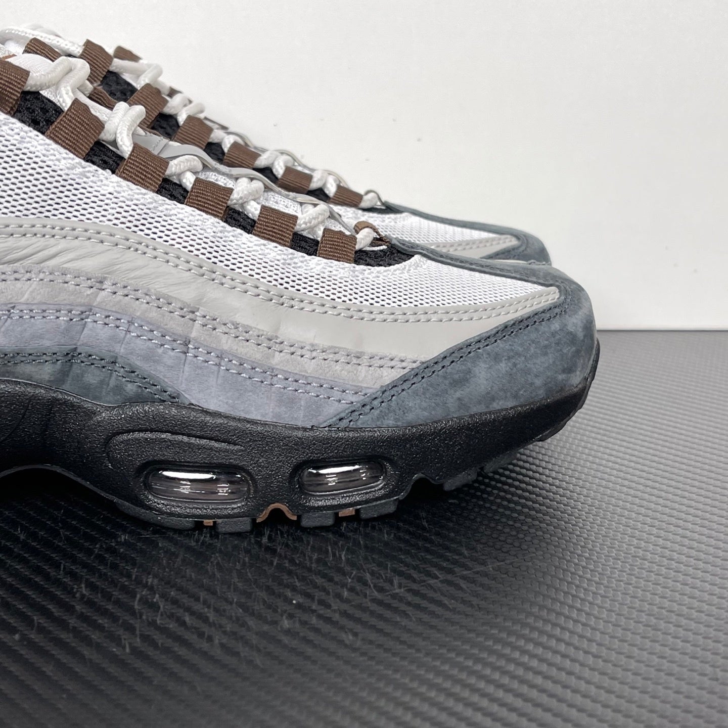95 Brown Grey