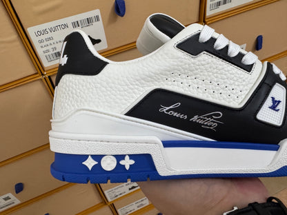 Trainer White and Blue