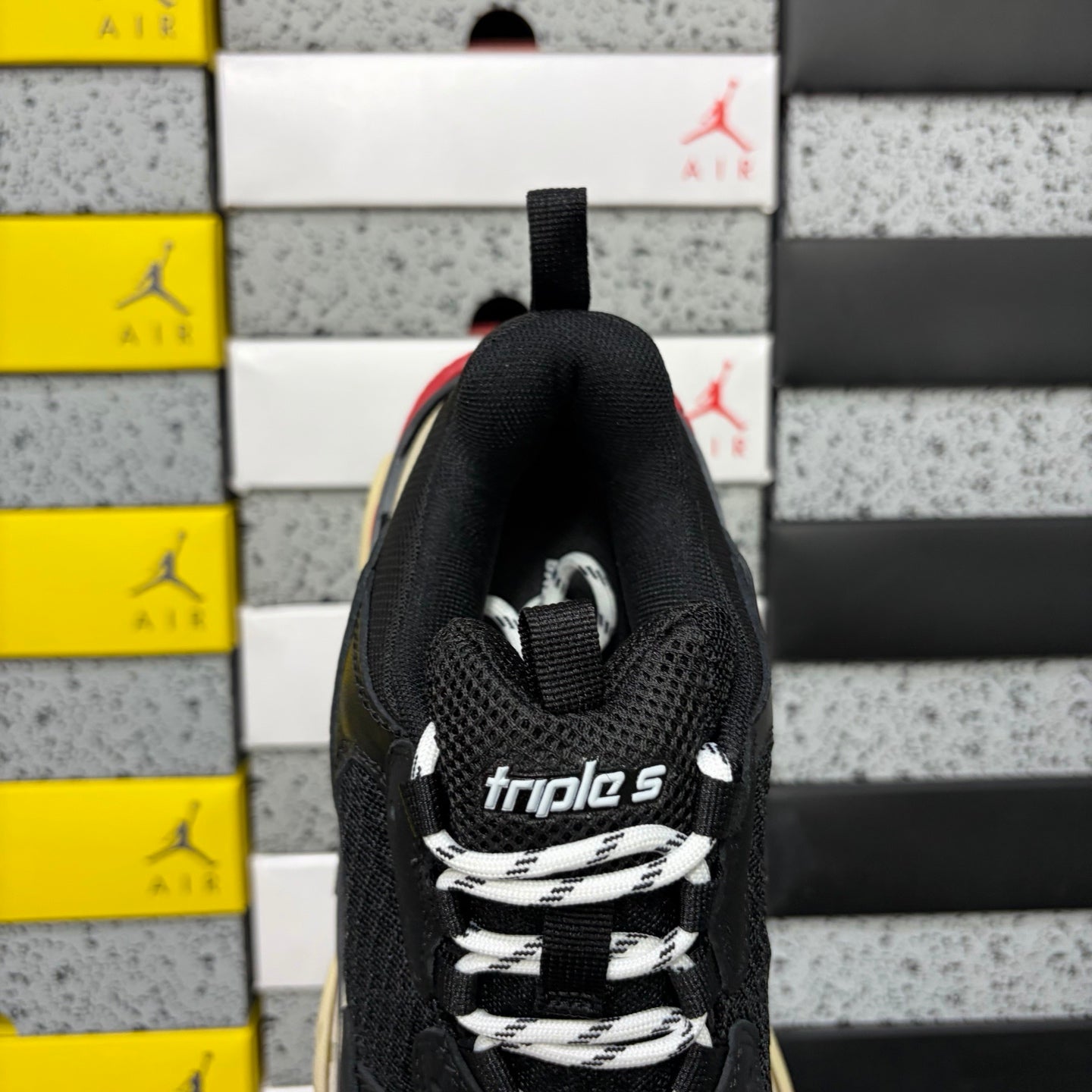 BLG Triple S Black/Red