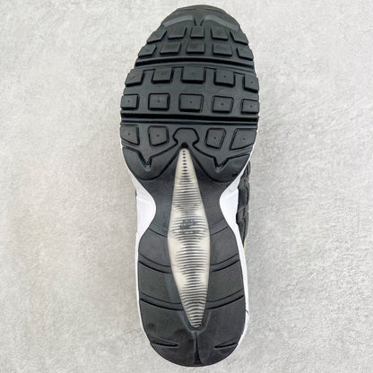 95 Black Champagne