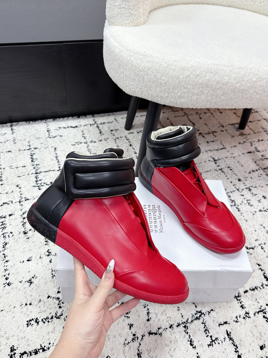 Maison High Red Black