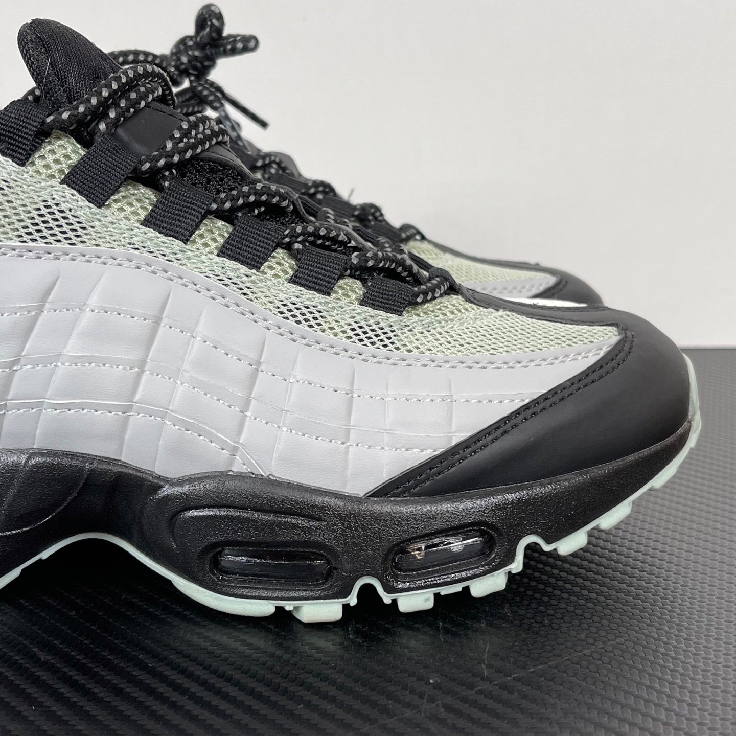95 Fog Black