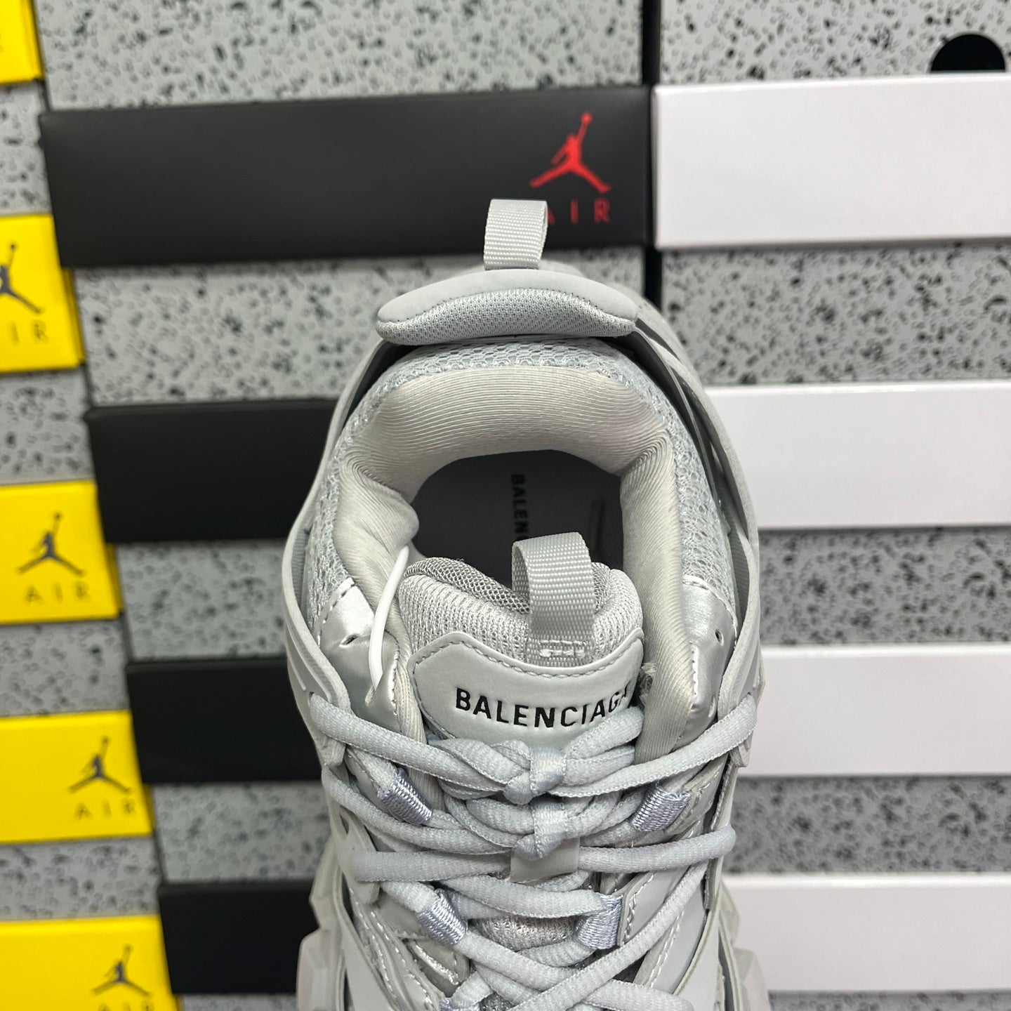 BLG Track Grey