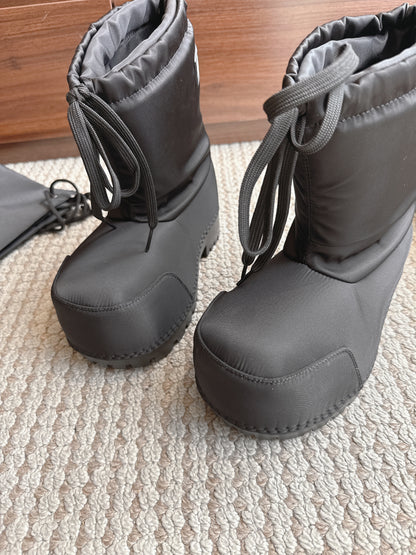 BLG Alaska Suede Boots Nylon Black