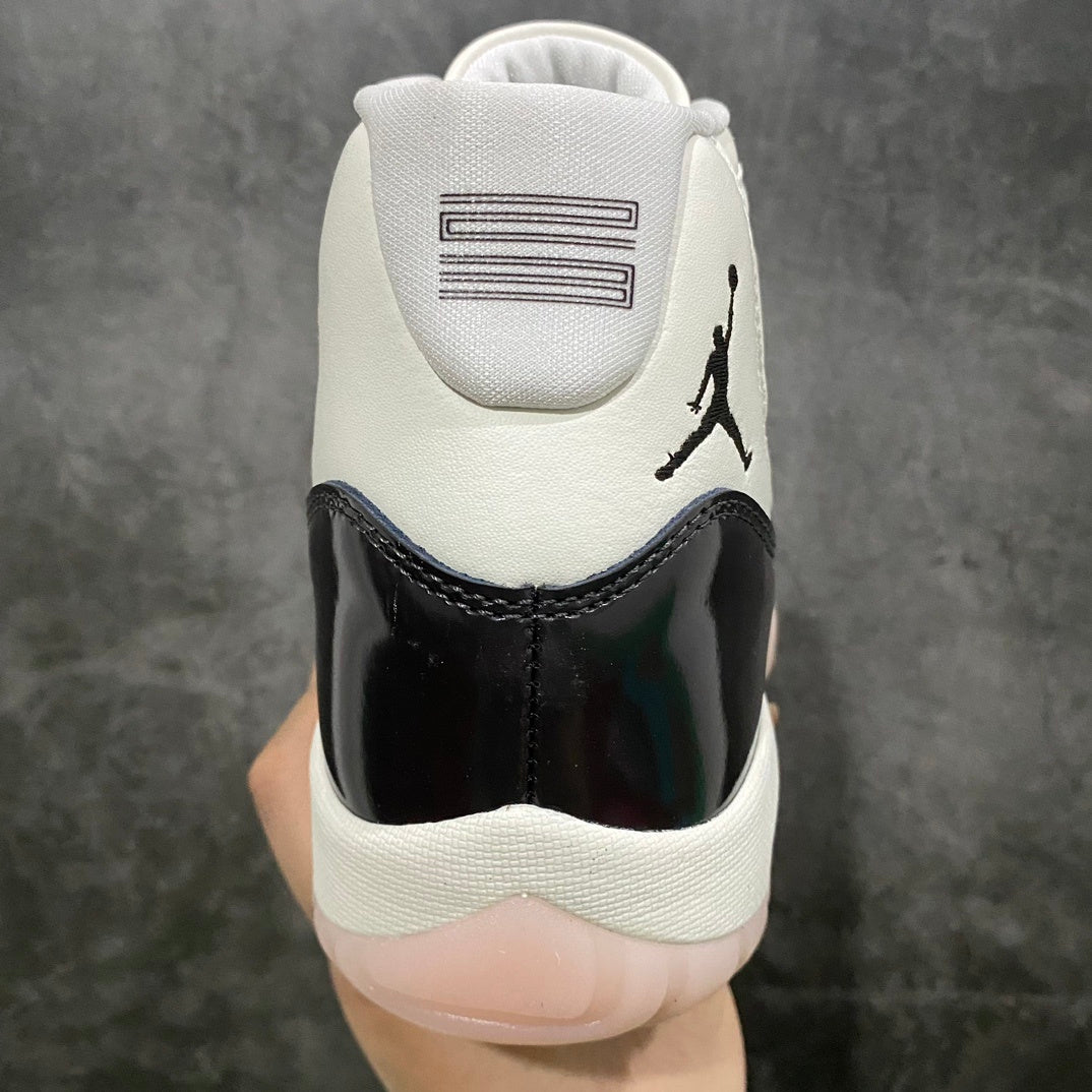 AJ11 Black and White