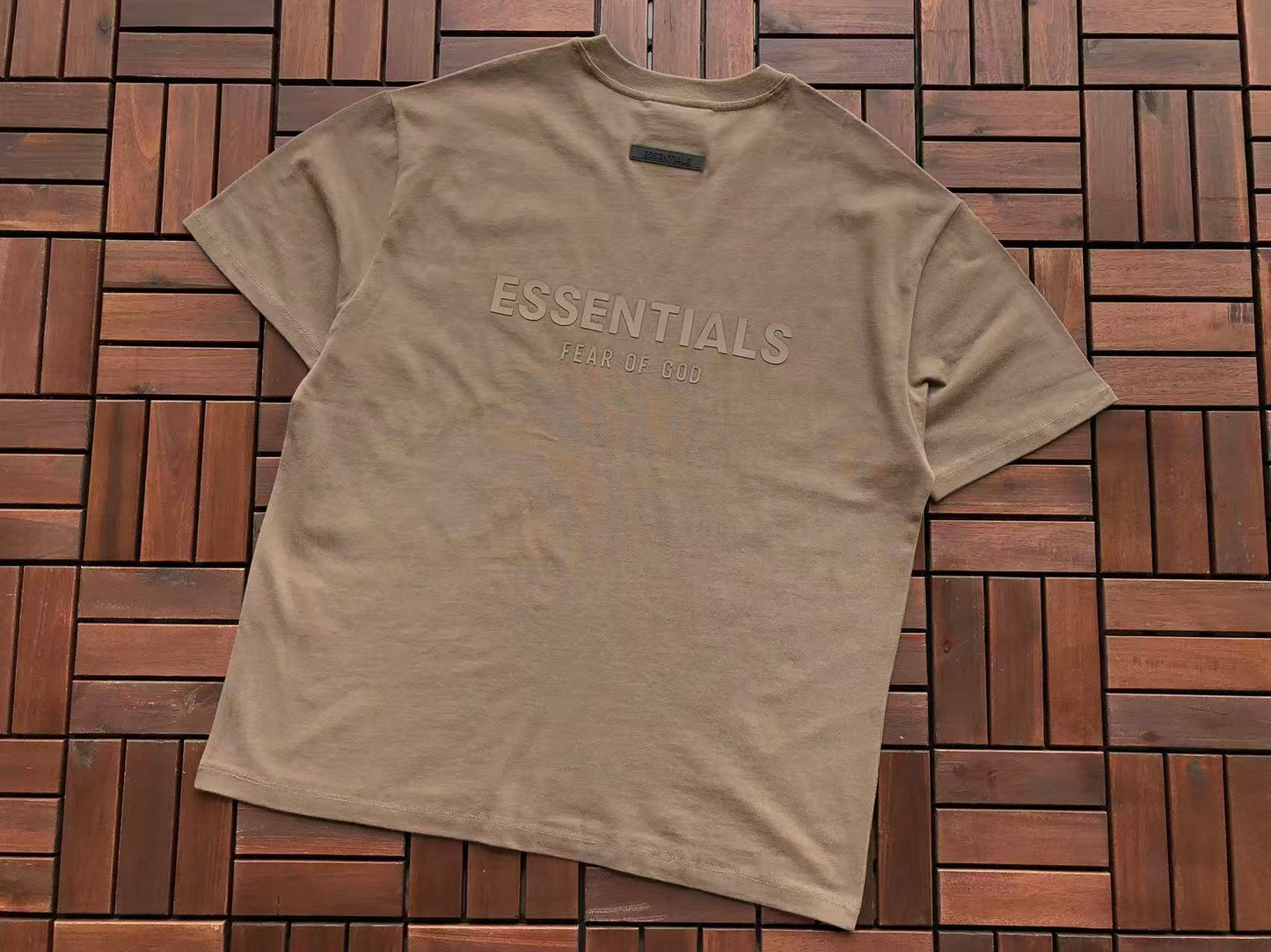 T-Shirts ESSENT