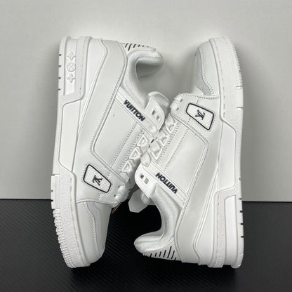 Trainer White