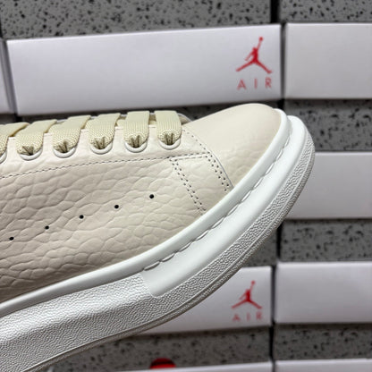 Alexander McQueen Beige