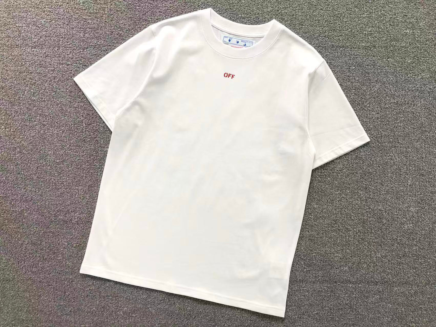 T-shirt Off