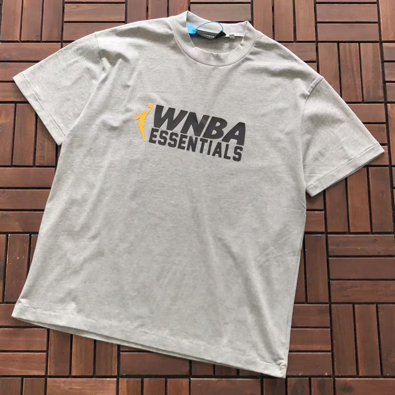 T-Shirt ESSENT