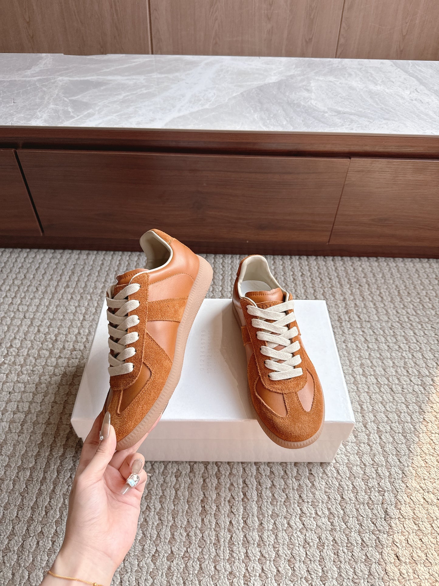 Maison Orange Lether