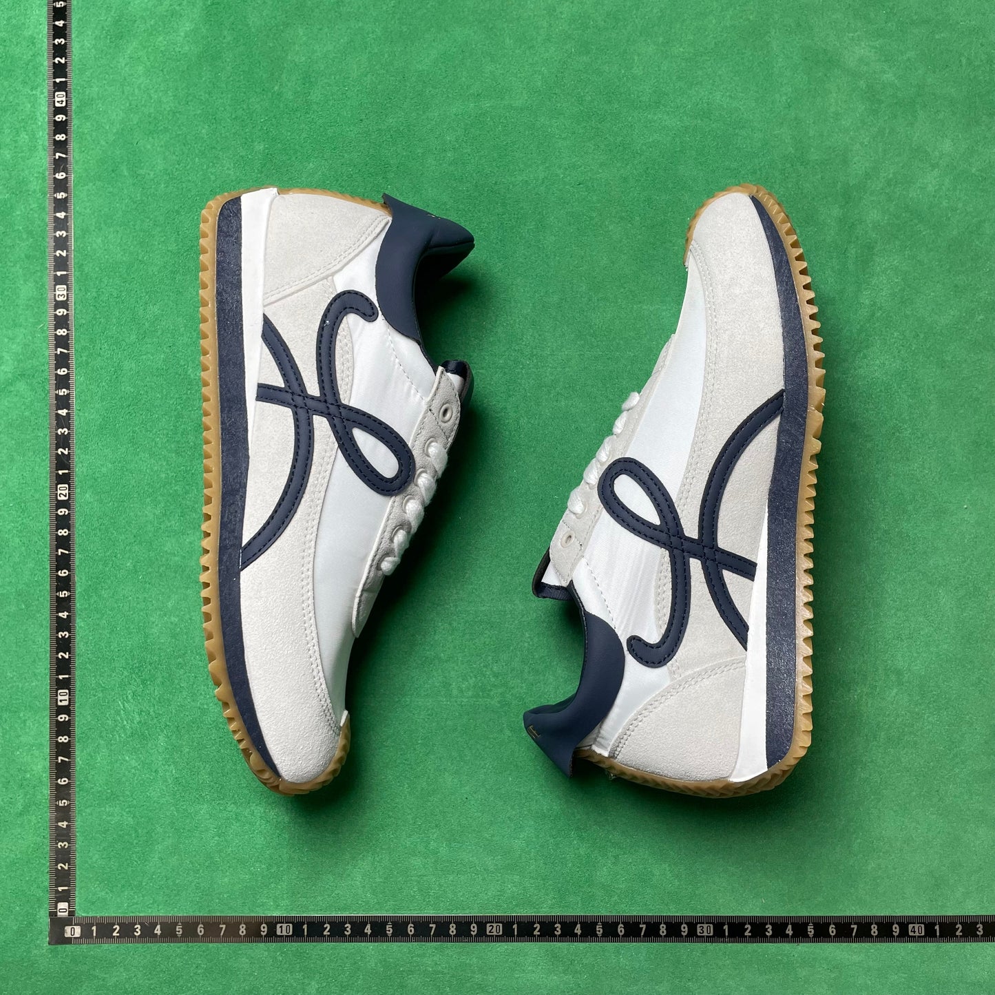 Flow Runner White and Blue Navy