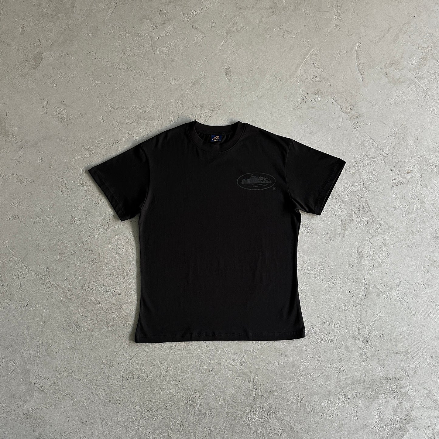 Round r-labeled tee
