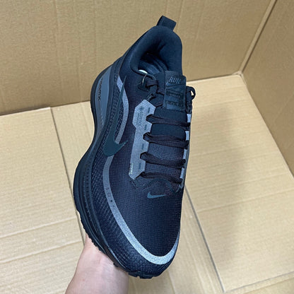Vomero 18 Gore-Tex Black