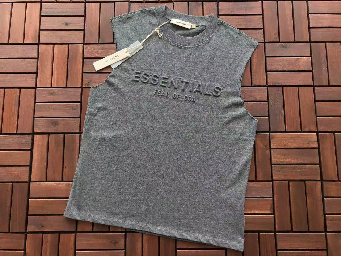 T-Shirts sem Mangas ESSENT