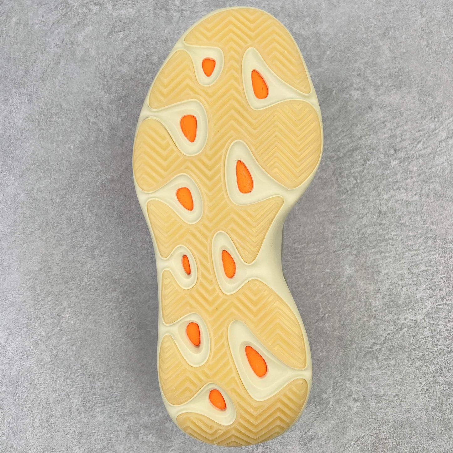 700 V3 Fade Salt