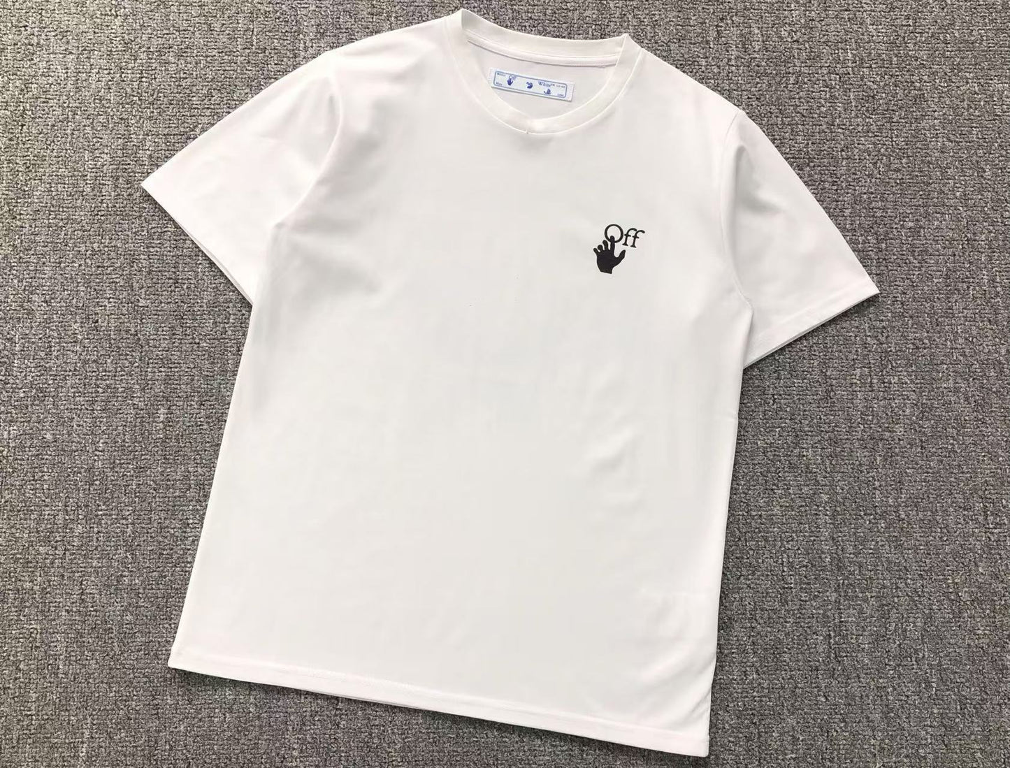 T-shirt Off