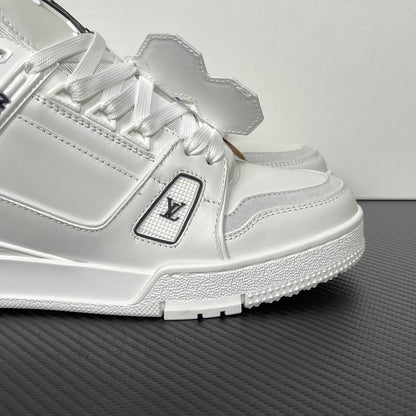 Trainer White