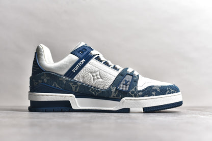 Trainer White and Blue