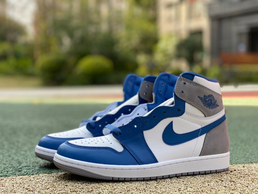 AJ1 High BLUE GREY