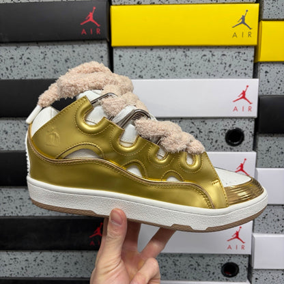 Curb Gold