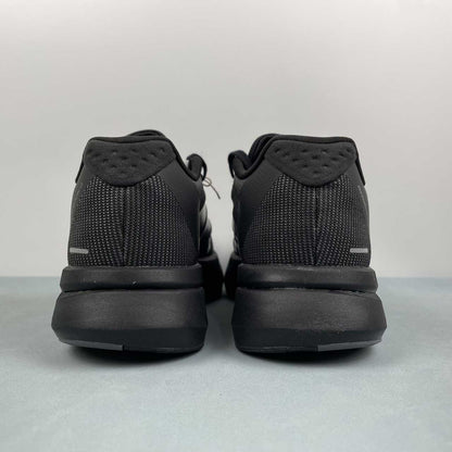 Adizero Boston 13 All Black