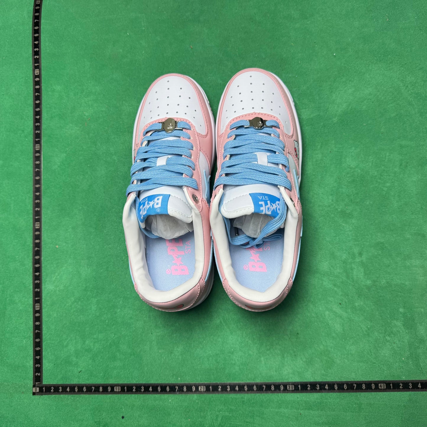Bape STA Low Hello Kity