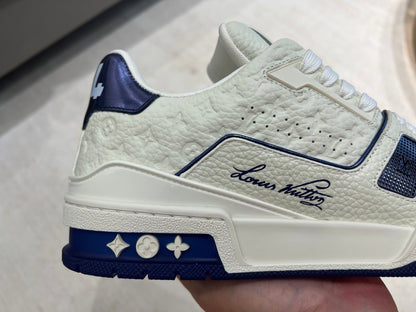 Trainer White and Blue