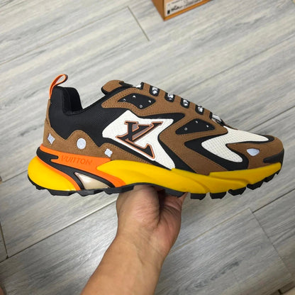 LV Runner Tatic Marrom