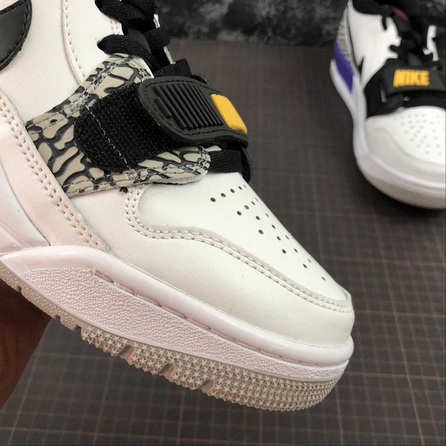Legacy 312 Lakers