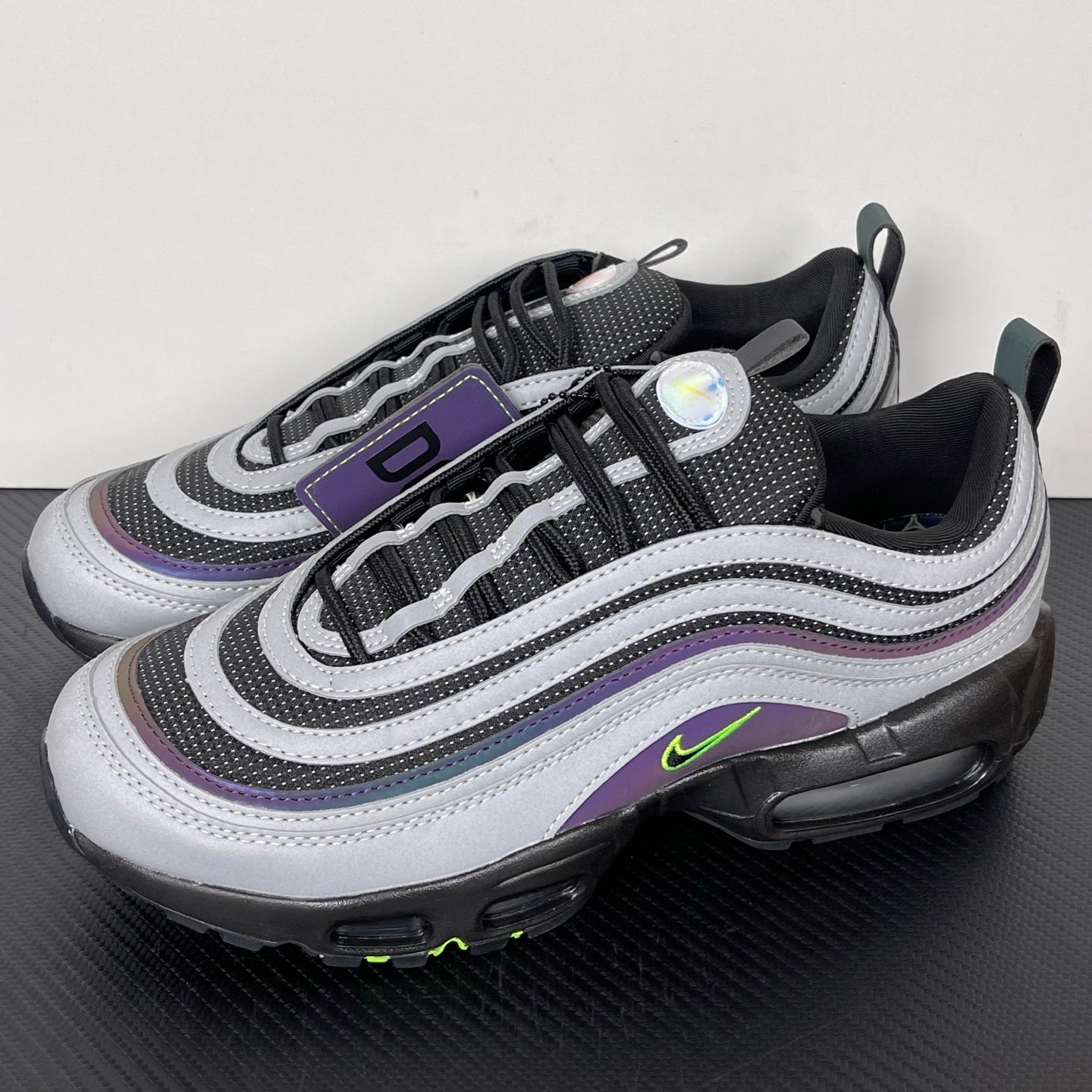 97 Witch Green