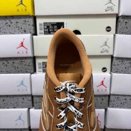 BLG Hamptons Camel