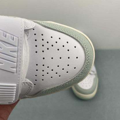 Legacy 312 White Sail