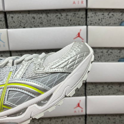 GEL-NIMBUS 10.1 White/Yellow