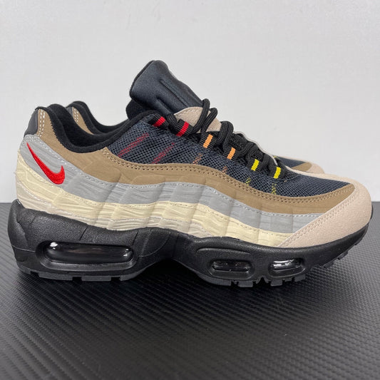95 Off Noir Limestone