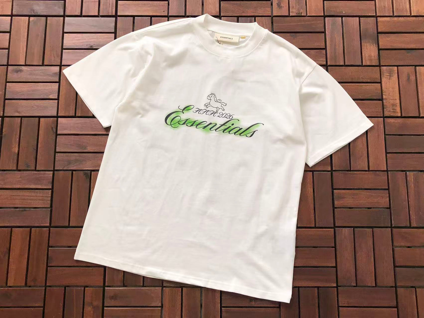 T-Shirts ESSENT