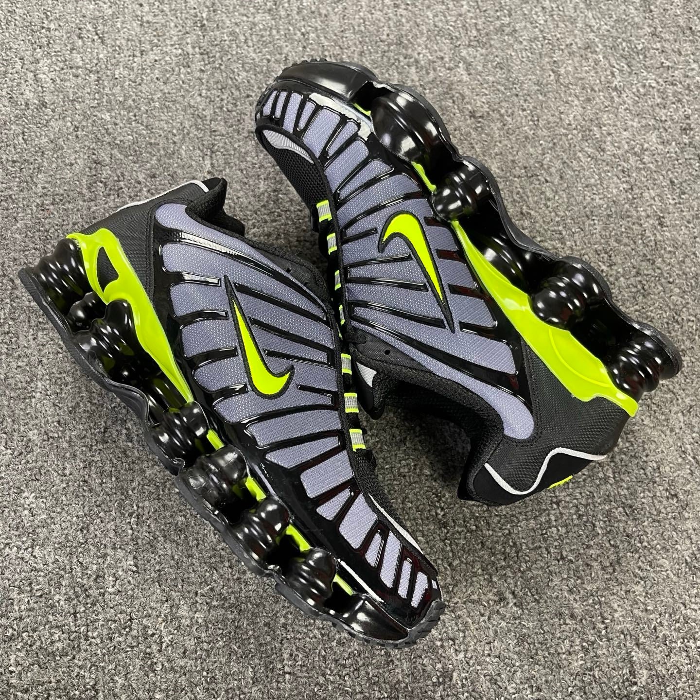Aware Shox TL Black/Green/Dark