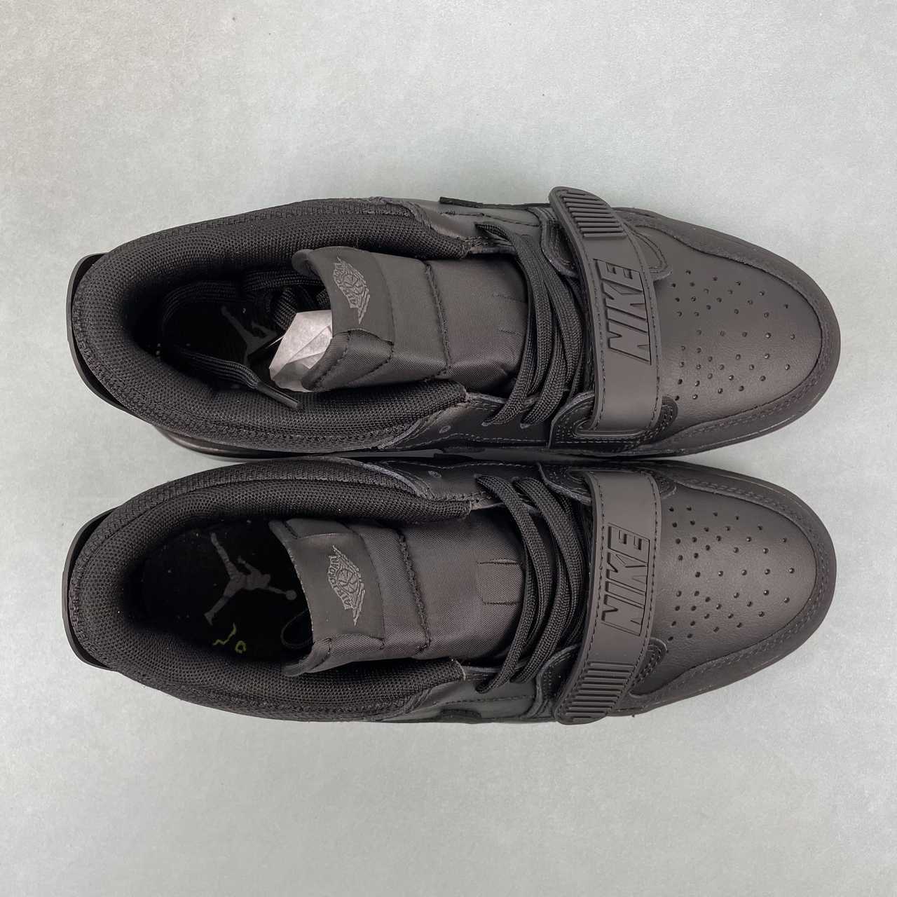 Legacy 312 Low Pure Black