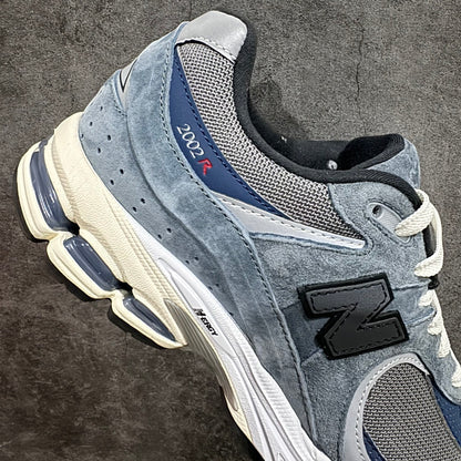 2002 Grey Blue Black