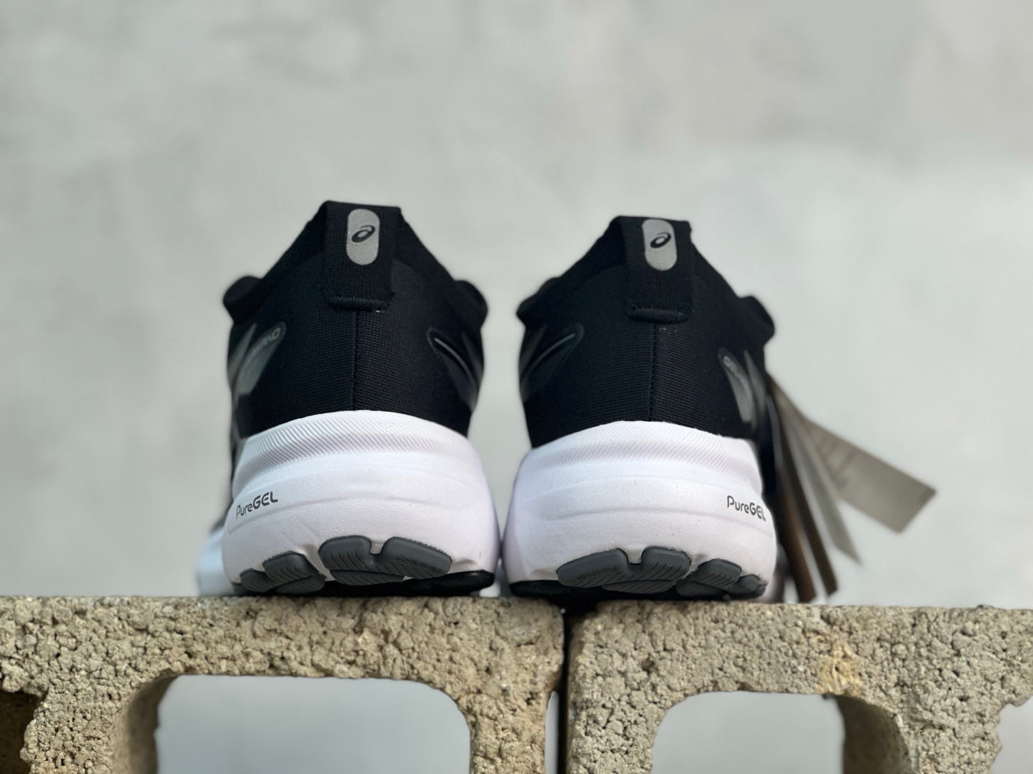 Gel-Kayano 31 Black/White