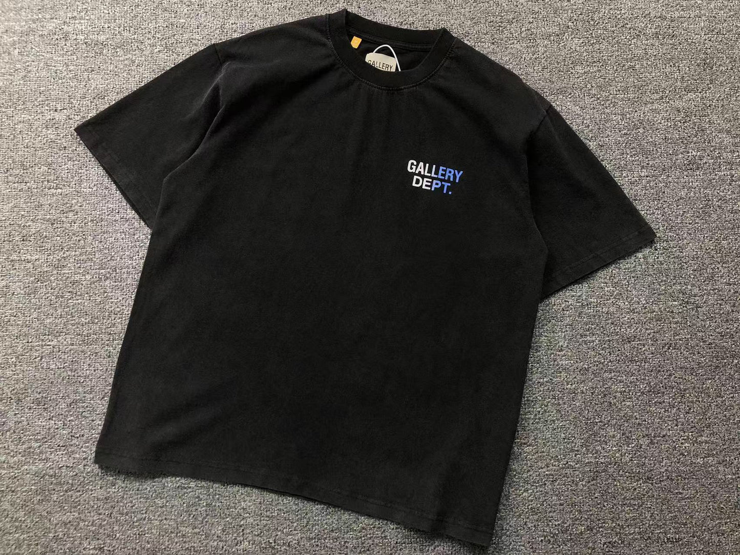T-shirt GALLERY DEPT