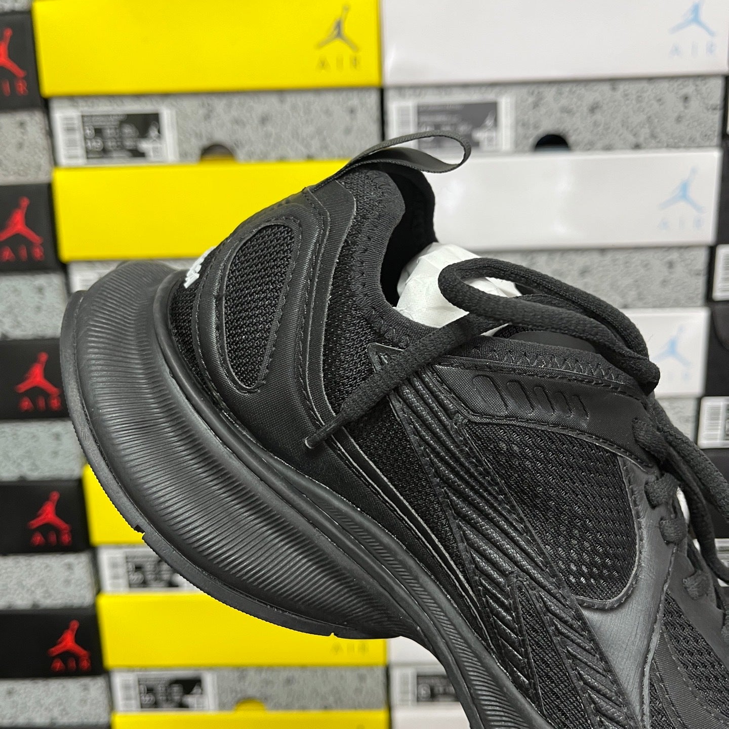 BLG Circuit Black