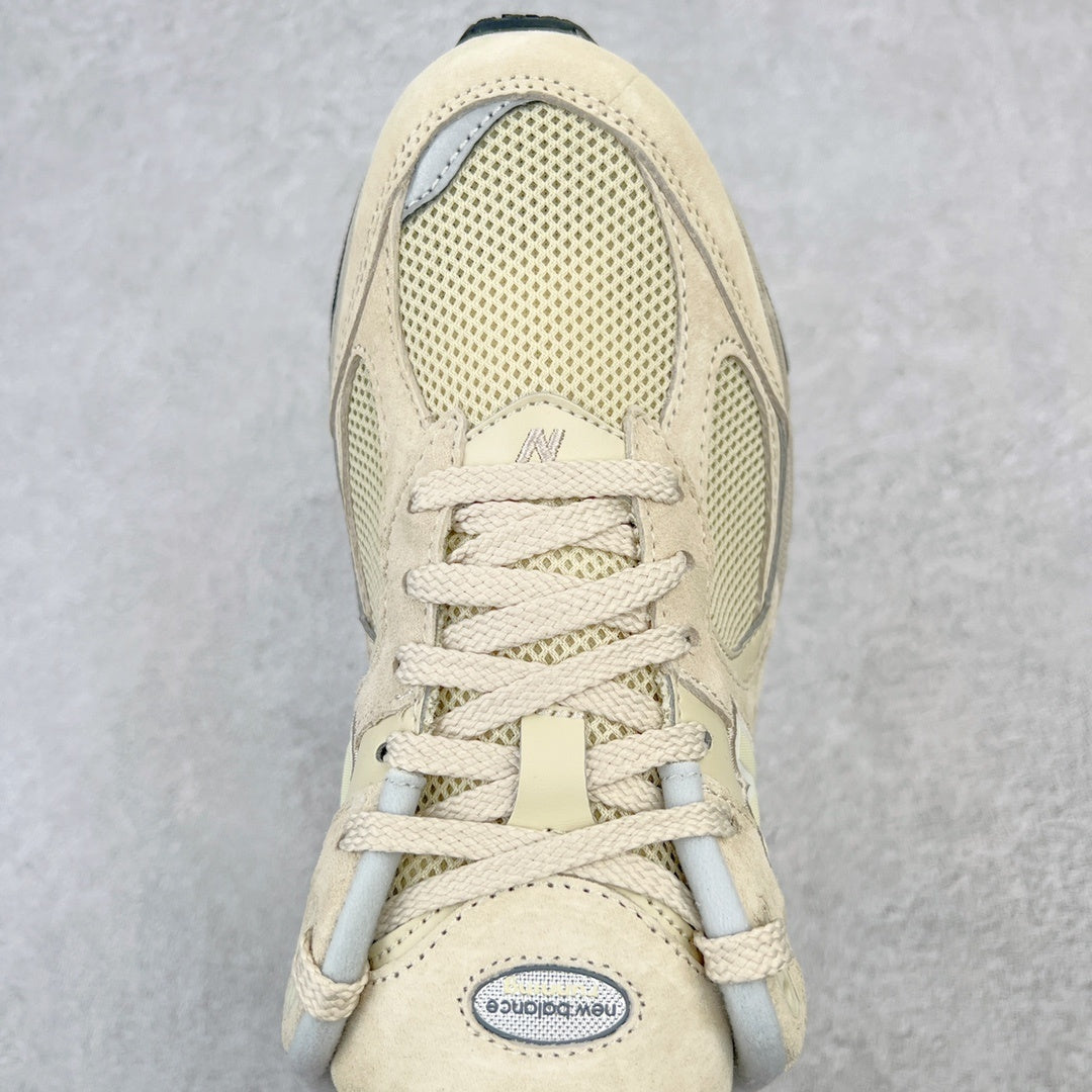 2002R Creme