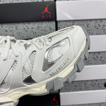 BLG Track White Grey