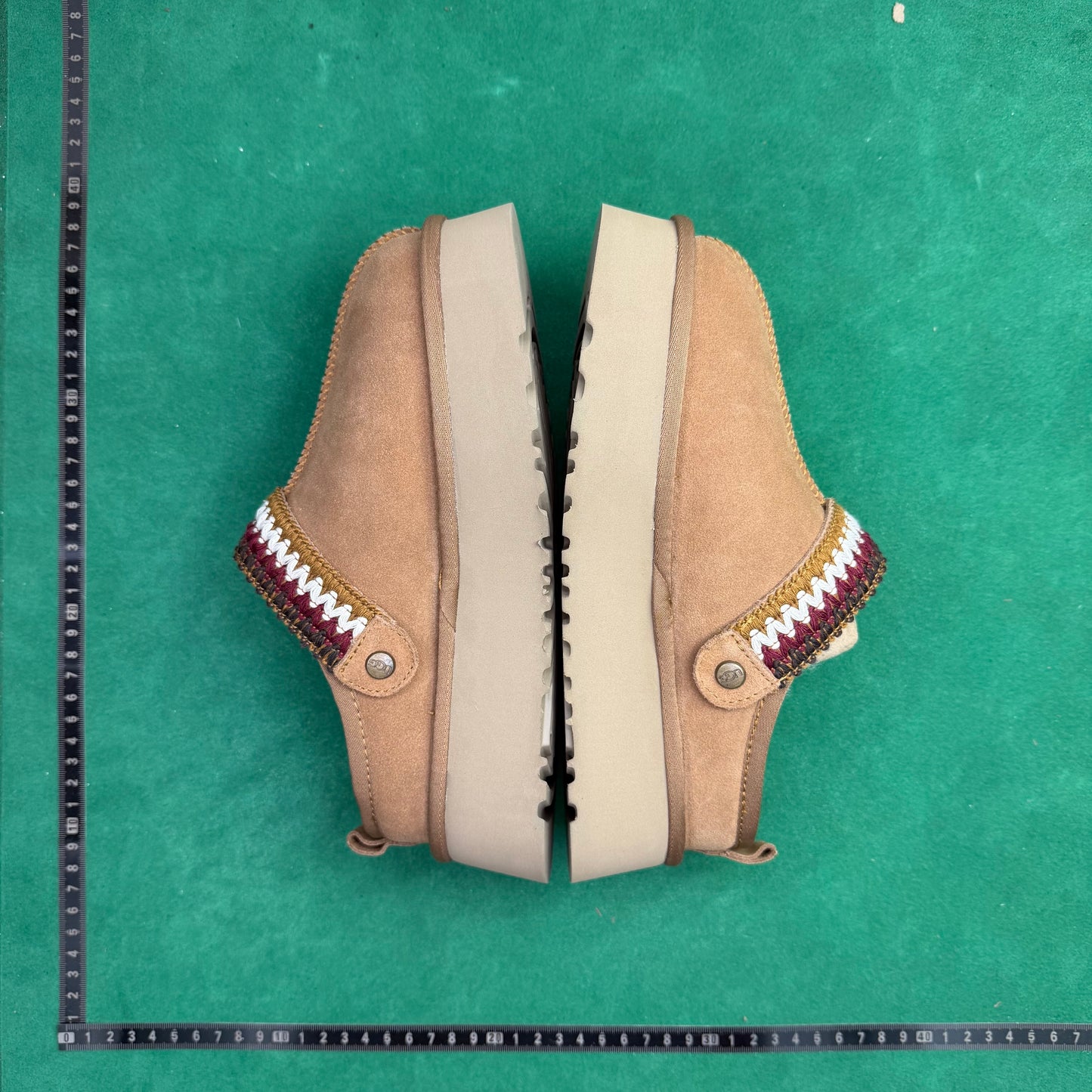 TT UGG