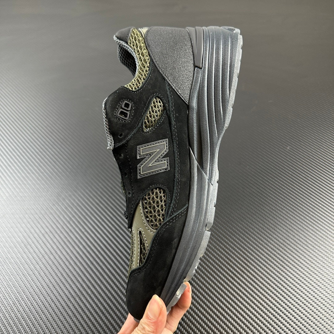 990 Black Olive