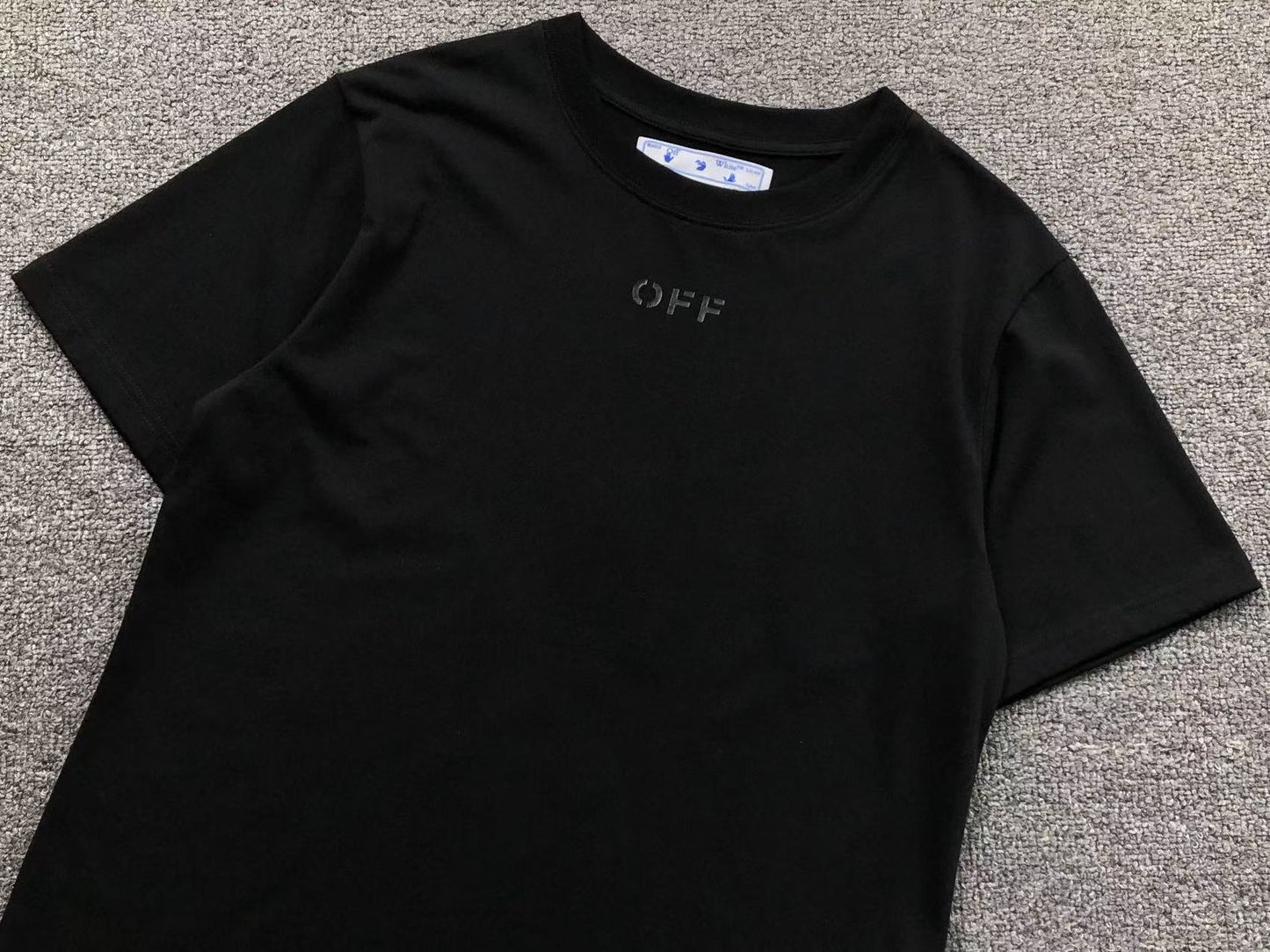 T-shirt Off